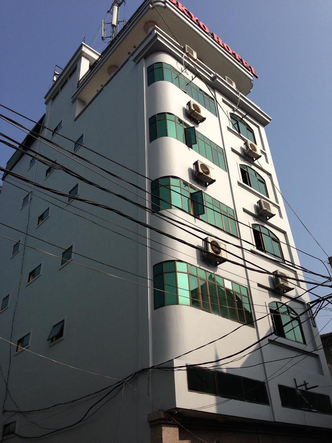 Hotel Tokyo 1 Винь Экстерьер фото